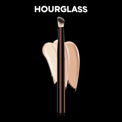 Hourglass No.19 Vanish Concealer Brush – Soft Fiber, Seamless Finish Face Makeup Brush