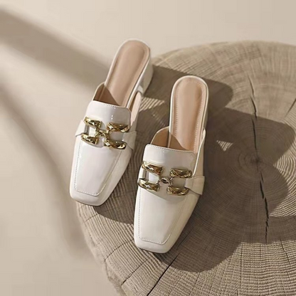 Fashion Women’s Half Slippers — Outdoor Med-Heeled Slides with Toe Chain Decoration, Luxury Square Heel Sandals 2023