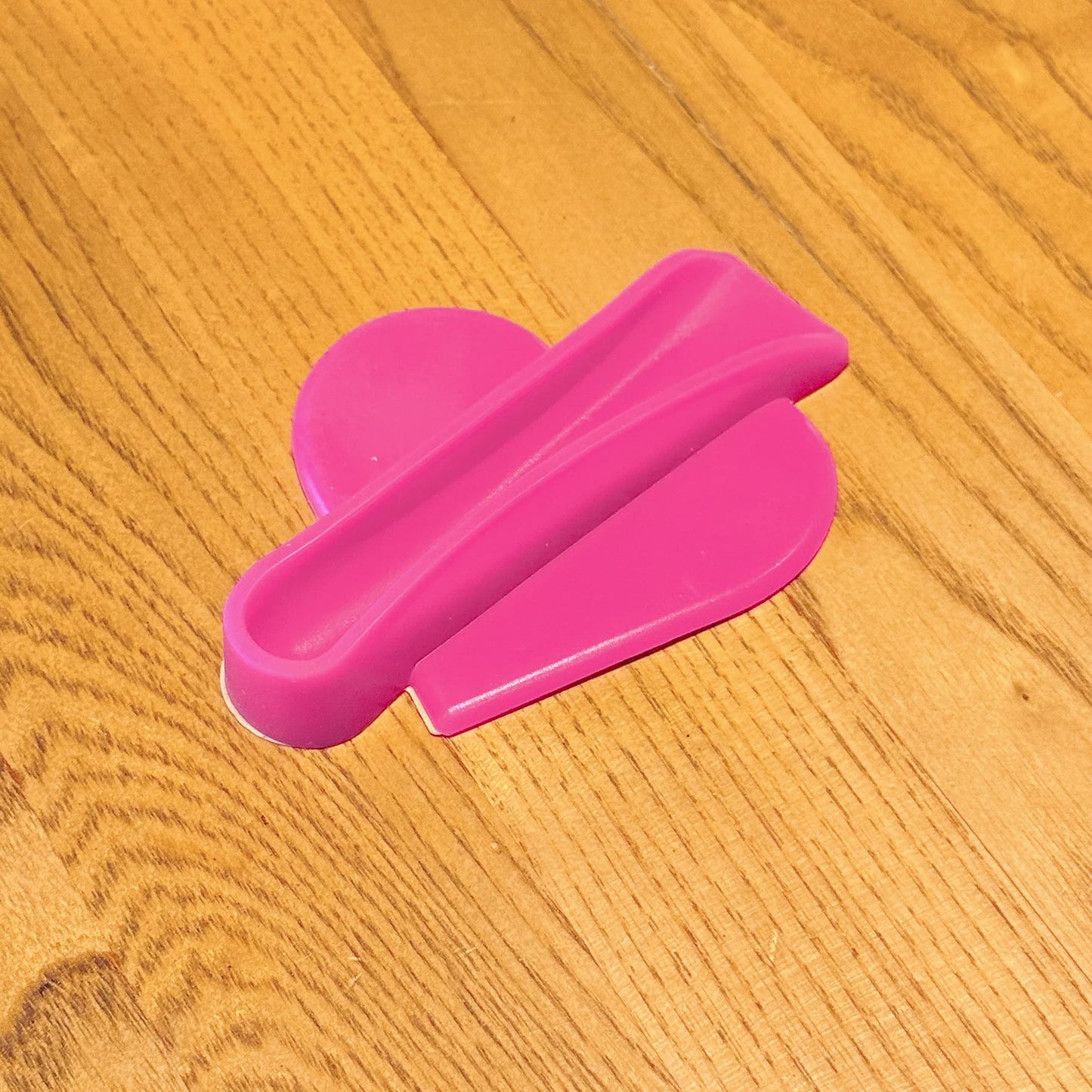 Flexible TPU Heart Lipstick Clip – Anti-Slip Reusable Holder for Lip Balm & Phone Case, Eco-Friendly Skin-Safe Jewelry Gift