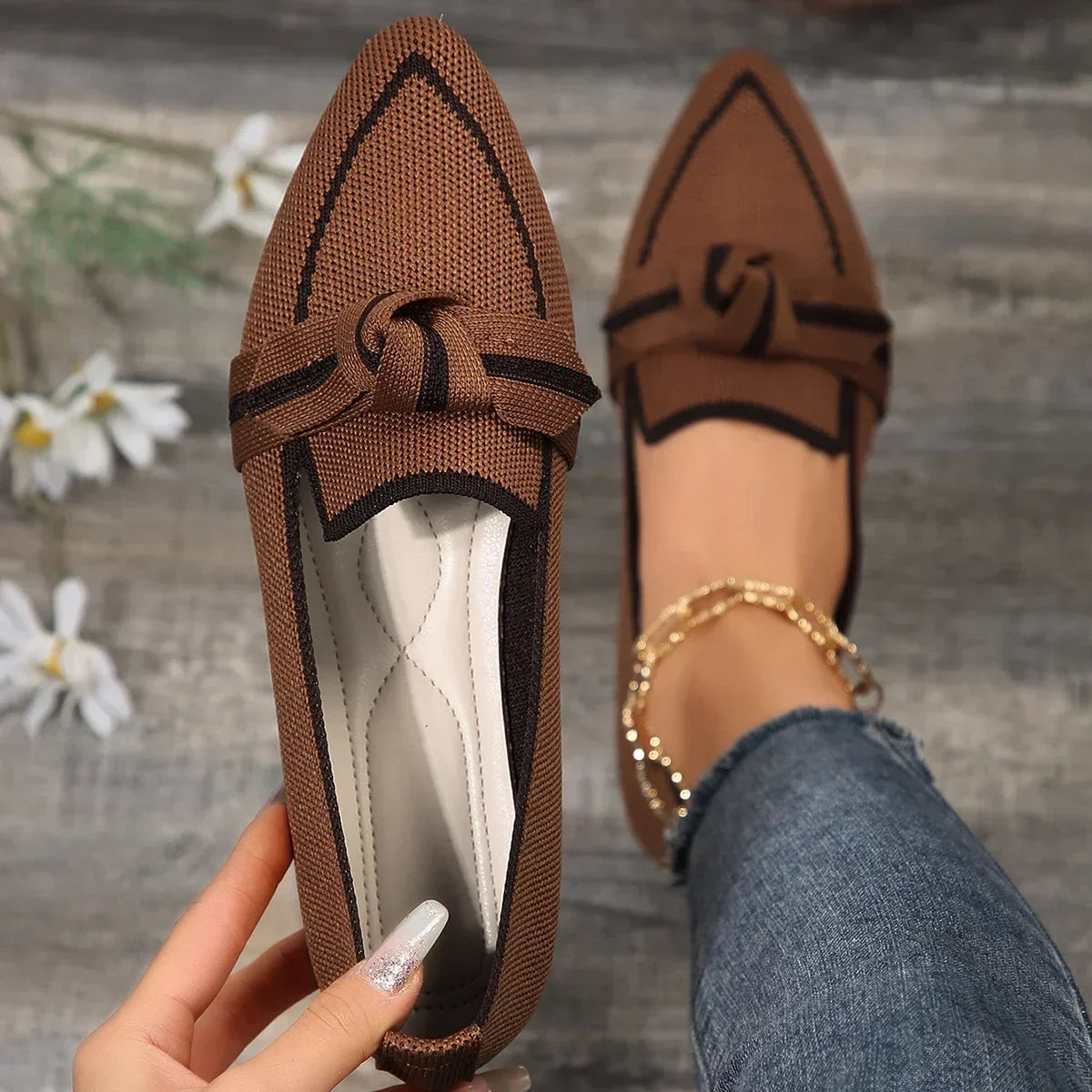 Women’s Knitted Flats 2024 – Breathable Slip-On Casual Loafers, Pointed Toe Comfortable Walking Sneakers, Solid Color Shoes