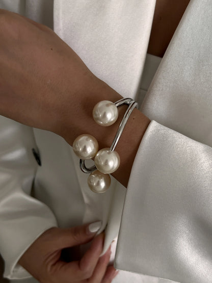 Ingemark Chunky Pearl Cuff Bracelet – Punk Heavy Metal Steampunk Bangle for Women & Men 2025