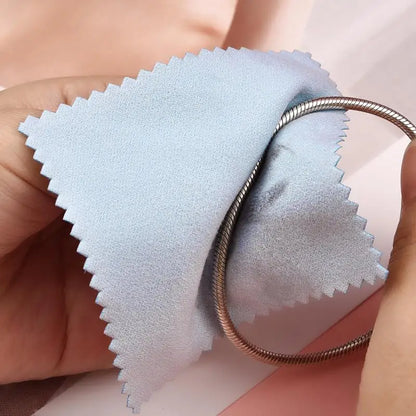 50pcs Silver Polishing Cloths – Soft Cleaning Wipes for Necklaces, Rings & Jewelry Care (10x6.5cm & 8x8cm)