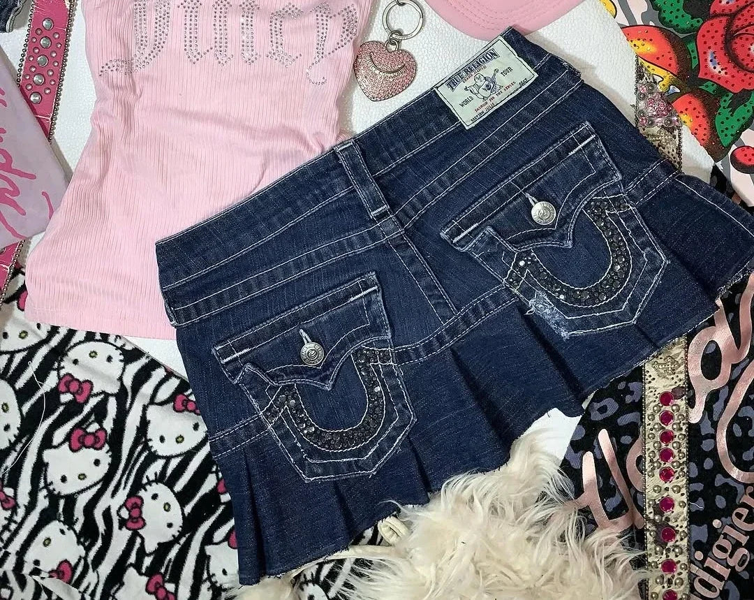 Gothic High-Waisted Y2K Denim Mini Skirt – Retro Patchwork Pleated Skirt with Letter Embroidery for Women