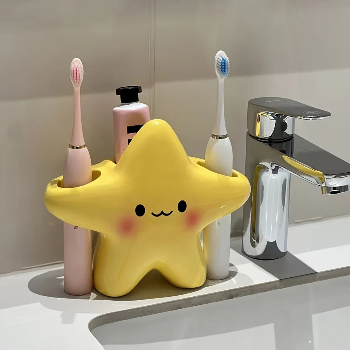Cute Star Shaped Toothbrush Holder – Freestanding Bathroom Organizer for Toothbrush & Toothpaste Storage with Cute Face Design