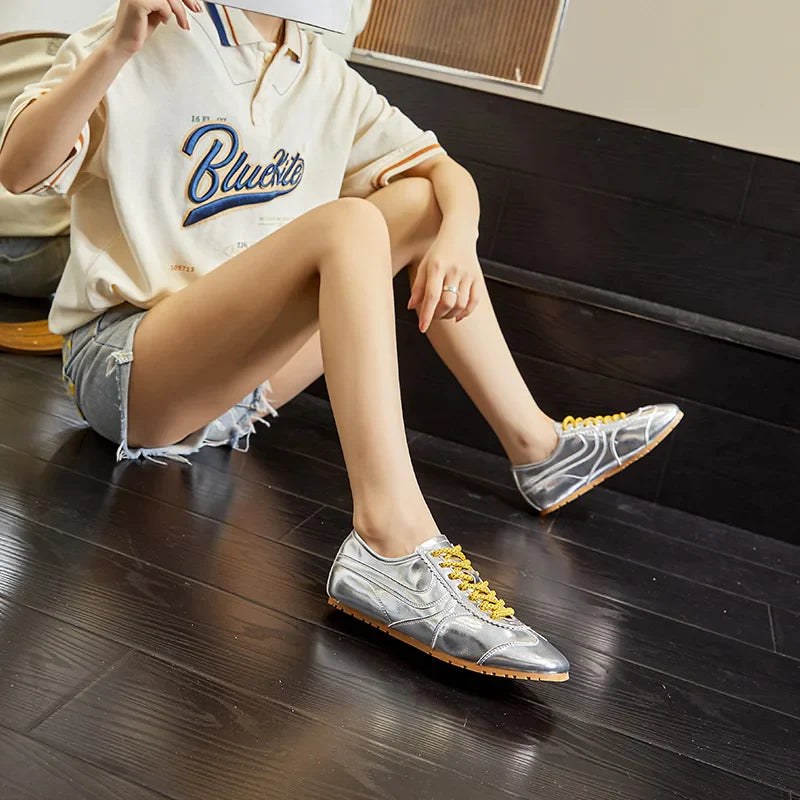 2025 New German Training Shoes for Women, Genuine Leather Lace-up Sneakers, Retro Flat Forrest Gump Style, Large Size