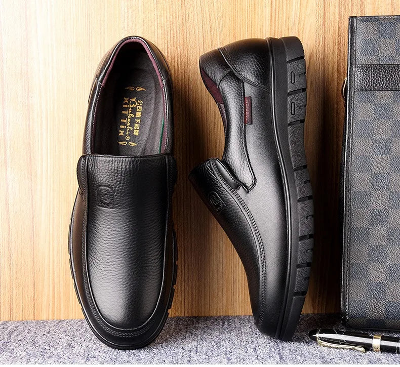 Genuine Leather Casual Shoes for Men – Flat Platform Walking Loafers, Breathable Handmade Outdoor Sneakers