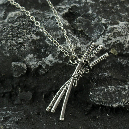 Roronoa Zoro Necklace – Three Swords Pendant Cosplay Anime Jewelry Accessory