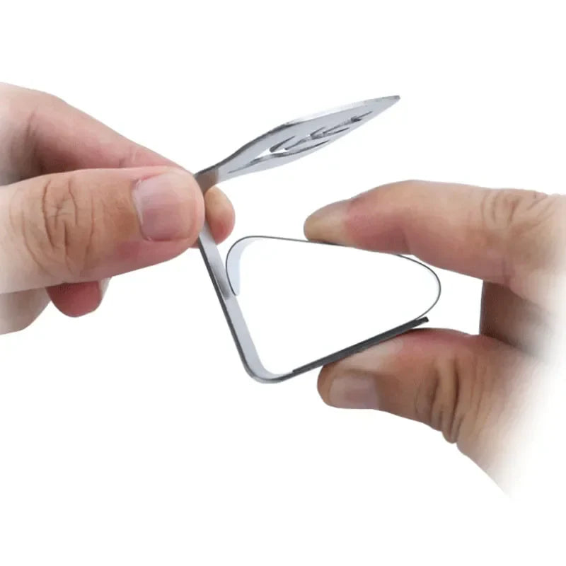 Set of 4 Stainless Steel Decorative Leaf Tablecloth Clips - Perfect for Picnics, BBQs, Weddings, and More!