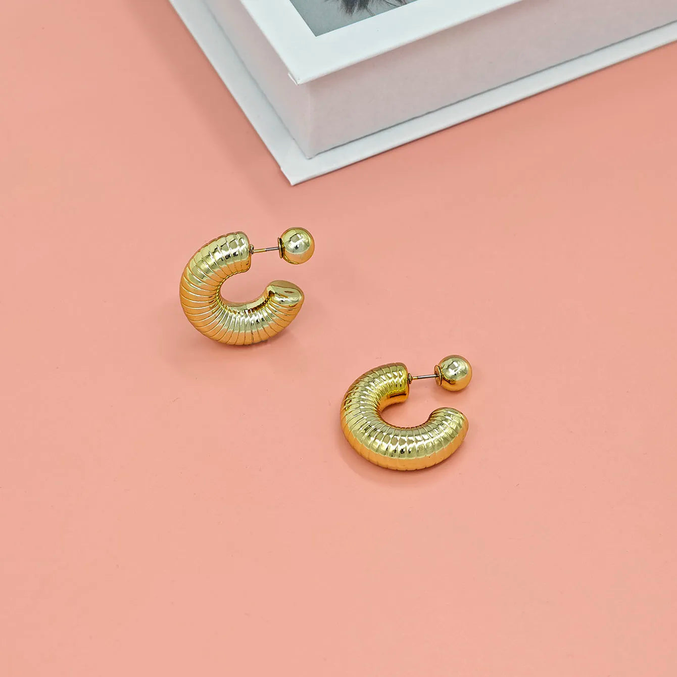 Fashion C-Shaped Earrings for Women – Unique High-End Trendy Jewelry