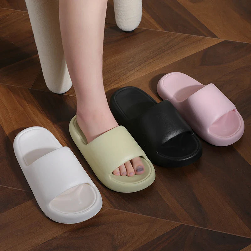 Unisex Cloud Cushion Bathroom Slippers – Thick Platform Non-Slip Indoor Flip Flops & Summer Shower Slides for Couples