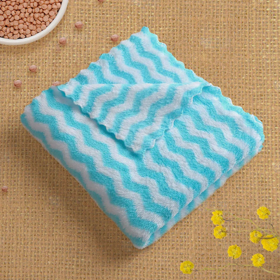 Large Absorbent Pet Towel – Dog and Cat Bathing Towel, Fast Drying
