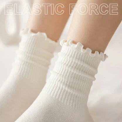 5 Pair/Lot Women's Ruffle Cotton Middle Tube Ankle Short Socks - Breathable Black and White Set for Spring Autumn
