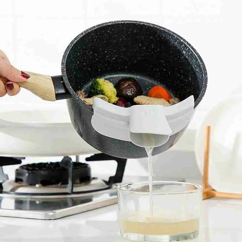 Silicone Anti-Spill Duckbill Drain Pans - Leak-Proof Pot with Round Mouth Edge, Liquid Deflector Funnel, Soup Diversion Kitchen Tool