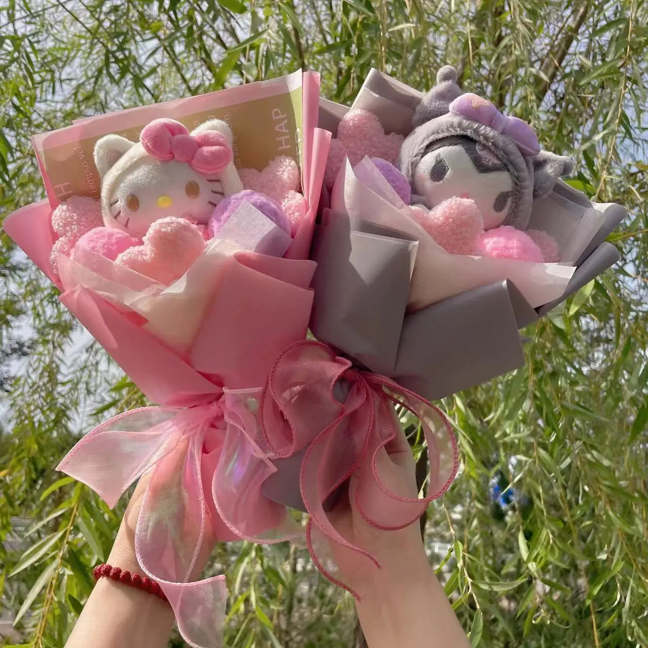 Kawaii Hello Kitty Cat Dolls with Artificial Flowers – Creative Sanrio Bouquet for Christmas, Valentine’s & Birthday Graduation Gifts