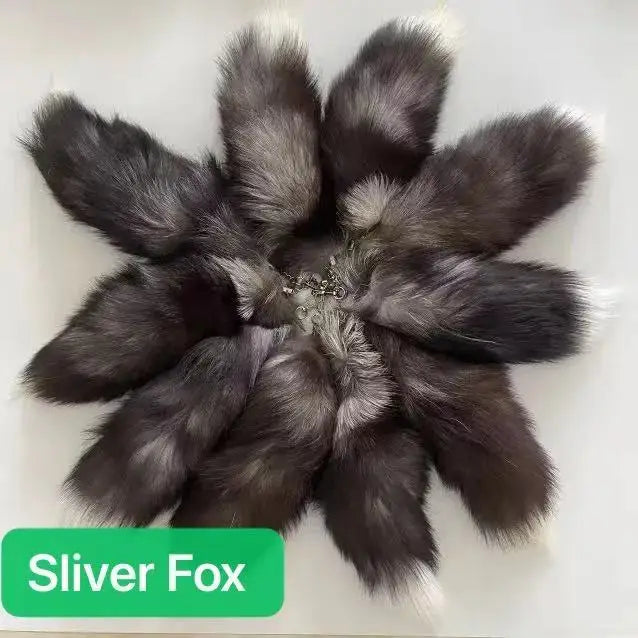 Real Fox Fur Tail Keychain – Large Natural Fur Pendant for Cosplay, Bags, Cars, and Women