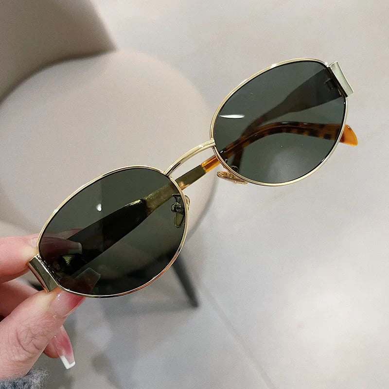 Fashion Oval Retro Sunglasses for Women – Classic Metal UV400 Goggles, High-Quality Outdoor Eyewear for Men & Women
