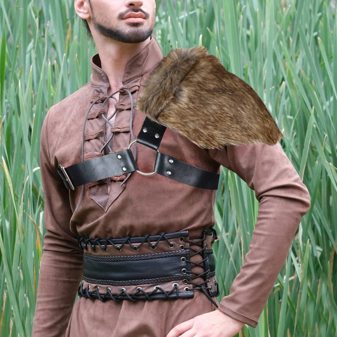 UYEE Men's Medieval Viking Fur Shawl – Barbarian Shoulder Cowl Mantle with Chest Belt & Fur Capelet for Cosplay