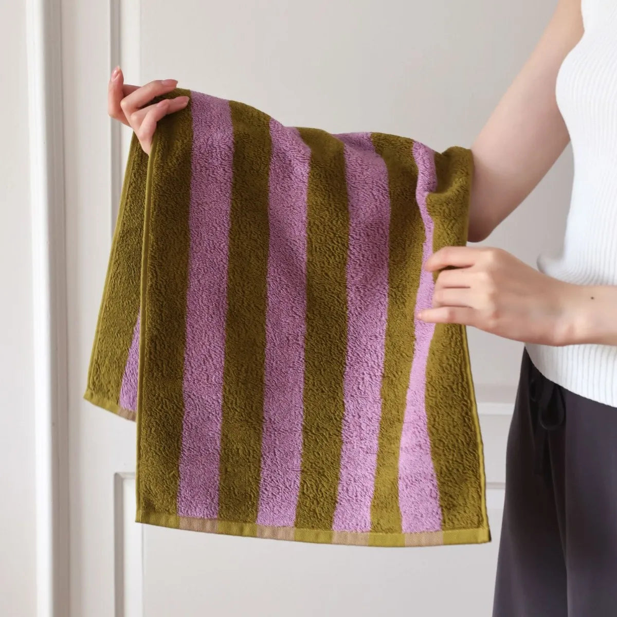 Autumn Winter Striped Cotton Bath Towel – Soft Plush Absorbent Washcloth for Bathroom Use, Unisex Home Spa & Hotel Towel