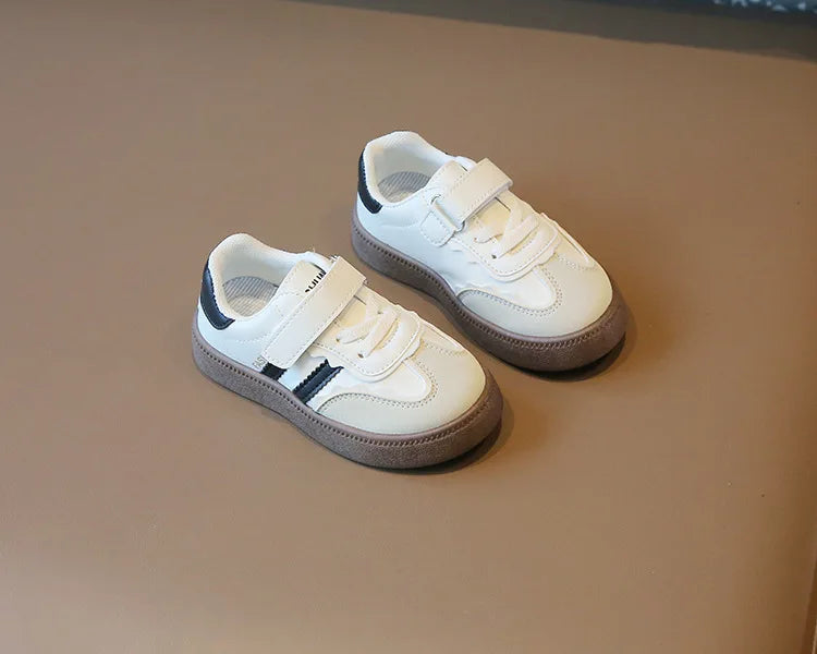 Spring & Autumn Kids Sport Training Shoes – Fashion Sneakers for Boys & Girls | Soft Soled, Casual Skate Shoes (Ages 4-6)