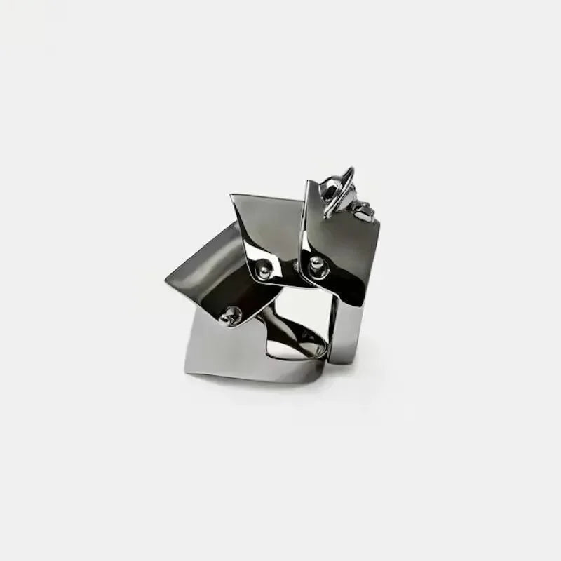 Anime Oosaki Nana Cosplay Metal Armor Ring – Rock Punk Style Movable Joint Jewelry for Unisex Gift