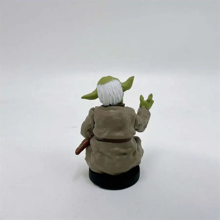 Star Wars Master Yoda 7cm Figure — Action Statue Ornament for Car or Desk Decor Toy