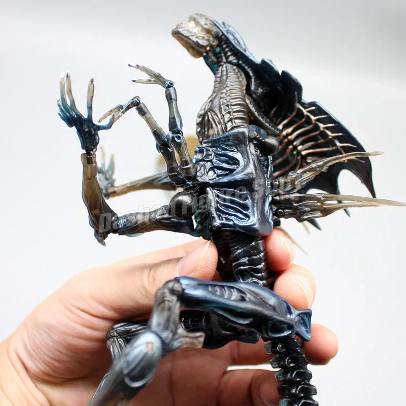 Yamaguchi Alien vs. Predator Action Figure #018 – 20cm Xenomorph Alien Queen PVC Collectible Toy