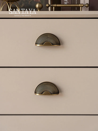 Santaya Brushed Antique Brass Cabinet Handles – Luxury Shell Drawer Pulls for Kitchen, Wardrobe & Dresser Furniture Hardware Knobs