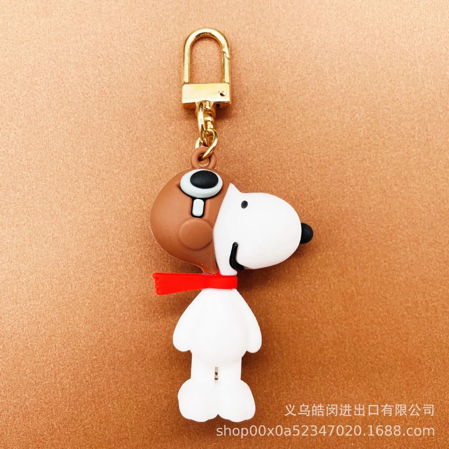 Snoopy Silicone Keychain – Cute Doll Key Charm for Car, Backpack & Gifts