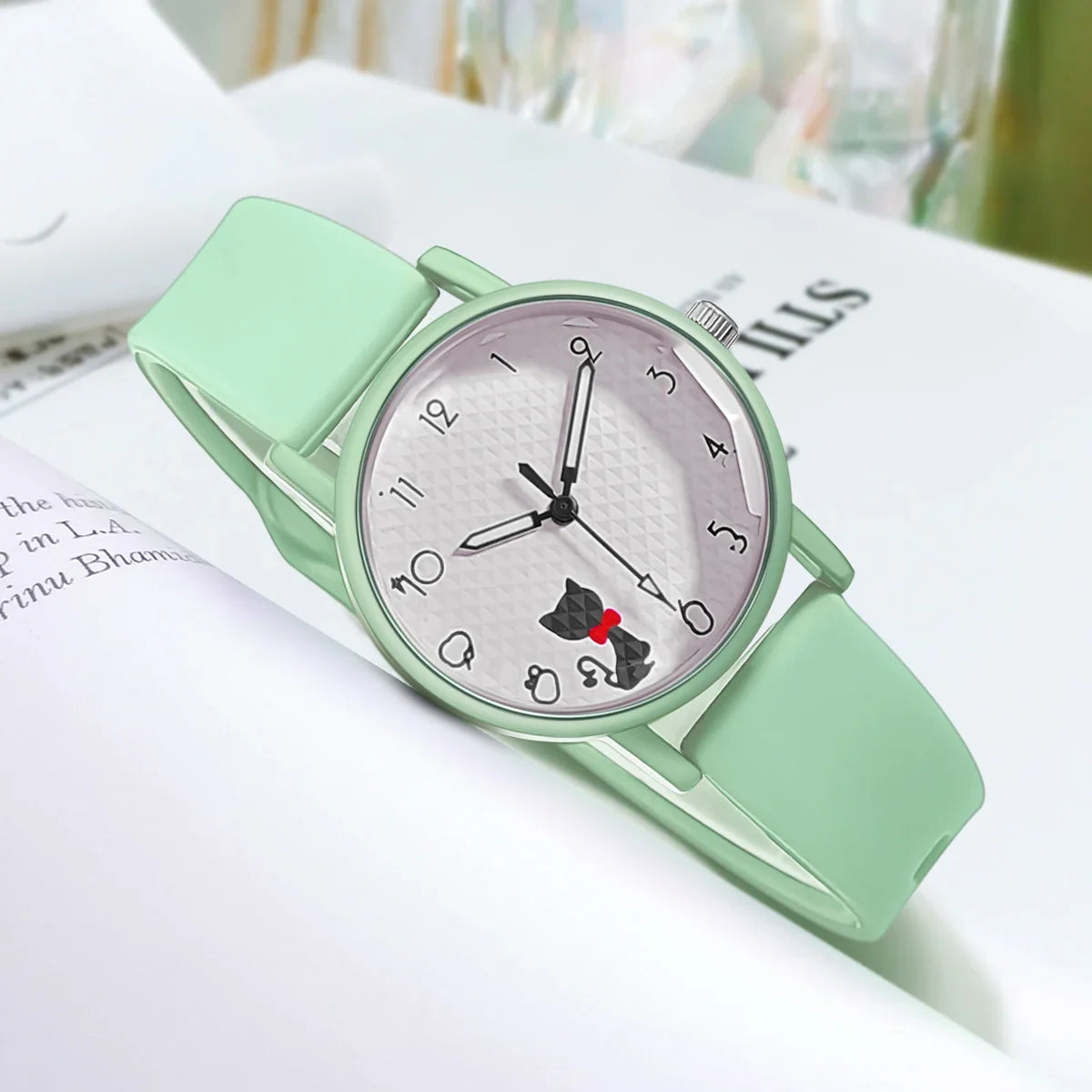 Women’s Casual Quartz Watch – Silicone Strap Wristwatch Gift for Ladies