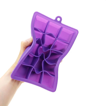 Silicone Ice Cube Mold – 15/24 Grid Square Trays with Lids for Ice Cream, Cold Drinks, Whiskey & Cocktails