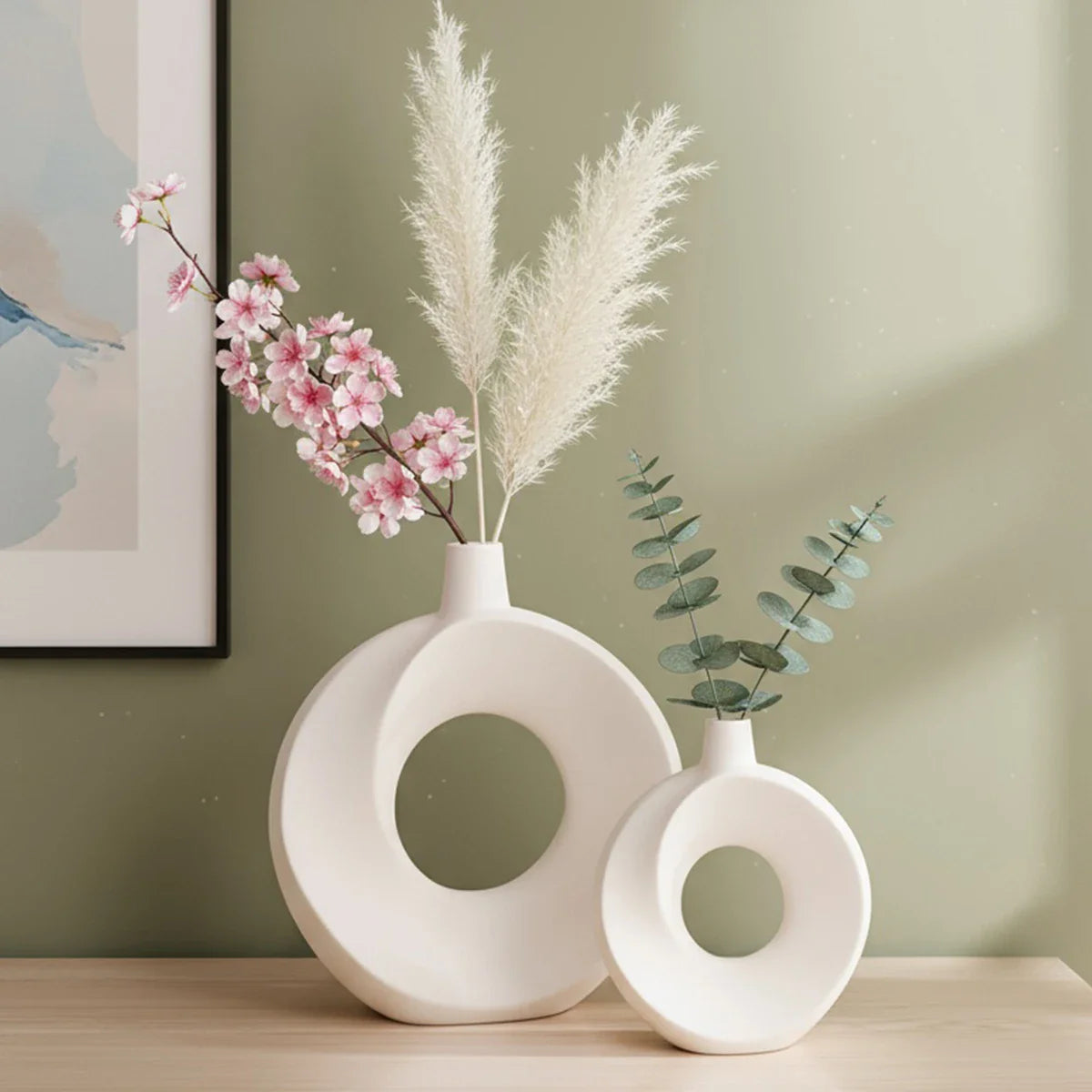 Creative Resin White Donut Vase – Modern Minimalist Decorative Flower Vase for Home Decor & Table Styling