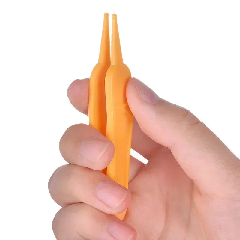 Baby Nose Cleaner Tweezers – Plastic Safety Forceps for Toddler Nasal Care, Gentle Cleaning Tool & Baby Health Essentials