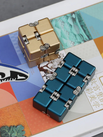 Fashion Metal Infinite Magic Cube – Upgraded Disassembled Intelligence & Decompression Toy