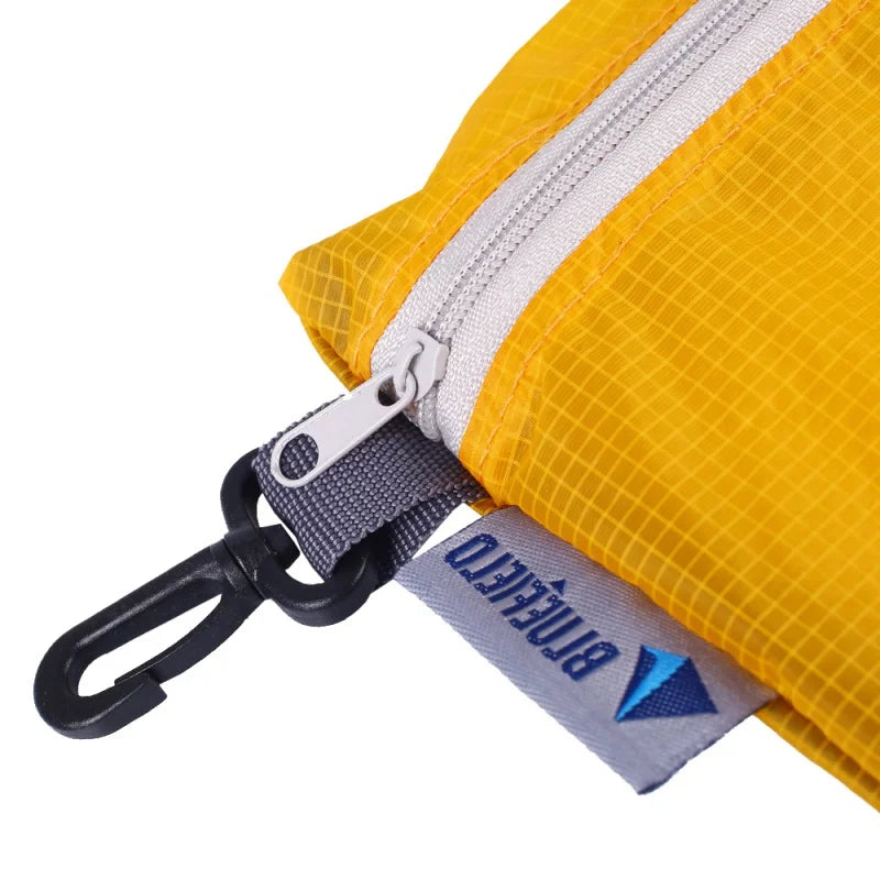 Waterproof Nylon-Silicon Hook Pouch — Portable Zipper Organizer for Camping, Hiking & Travel Storage