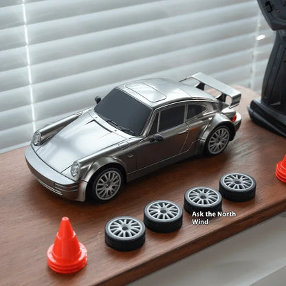 New 1:24 High-Speed RC Drift Car — 20KM/H 4WD Remote Control Racing Vehicle with Replaceable Tires, Competition Toy for Kids