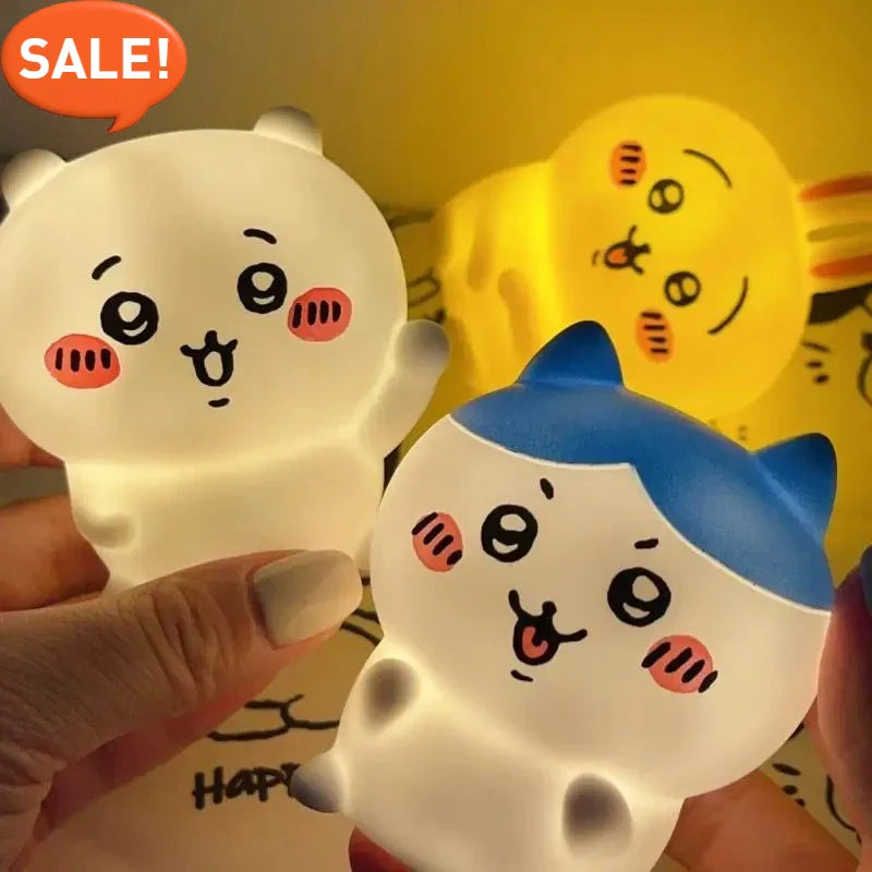 Anime Chikawa Kawaii Desktop Night Light – Hachiware & Usagi Cartoon Vinyl Doll Luminous Toy for Girls’ Gifts