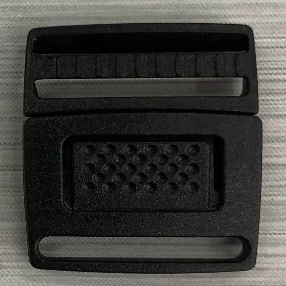 10pcs Curved Plastic Buckle Locks – Black & White Travel Bag Fasteners for Paracord Bracelets & Outdoor Gear Accessories
