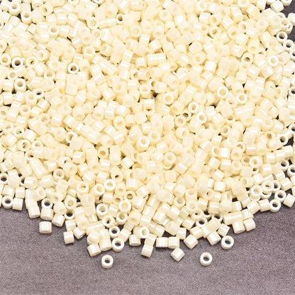 1000Pcs 1.6x1.3mm Japan Glass Seed Beads 11/0 – Cylindrical Loose Beads for DIY Statement Jewelry Making (5g Pack)
