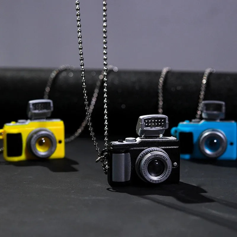 Fashion Camera Pendant Necklace – Vintage Flash Light Camera Jewelry with Long Chain for Women & Men, Punk Party Accessory