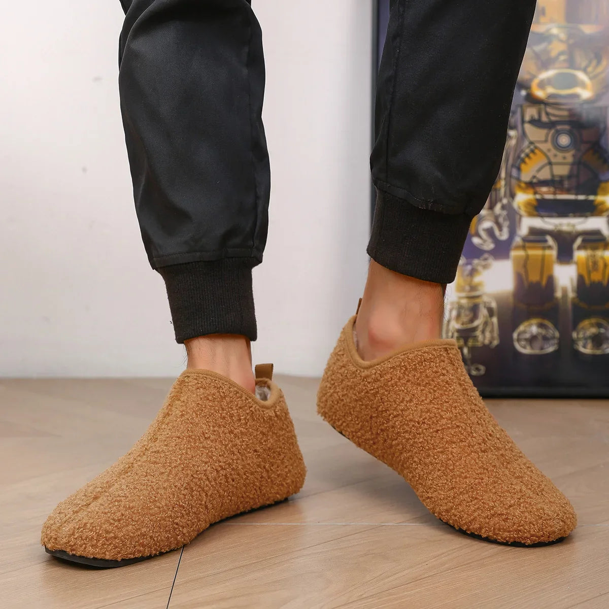 Men’s Fuzzy Winter Slippers – Warm Indoor House Shoes with Soft Cushioning & Arch Support