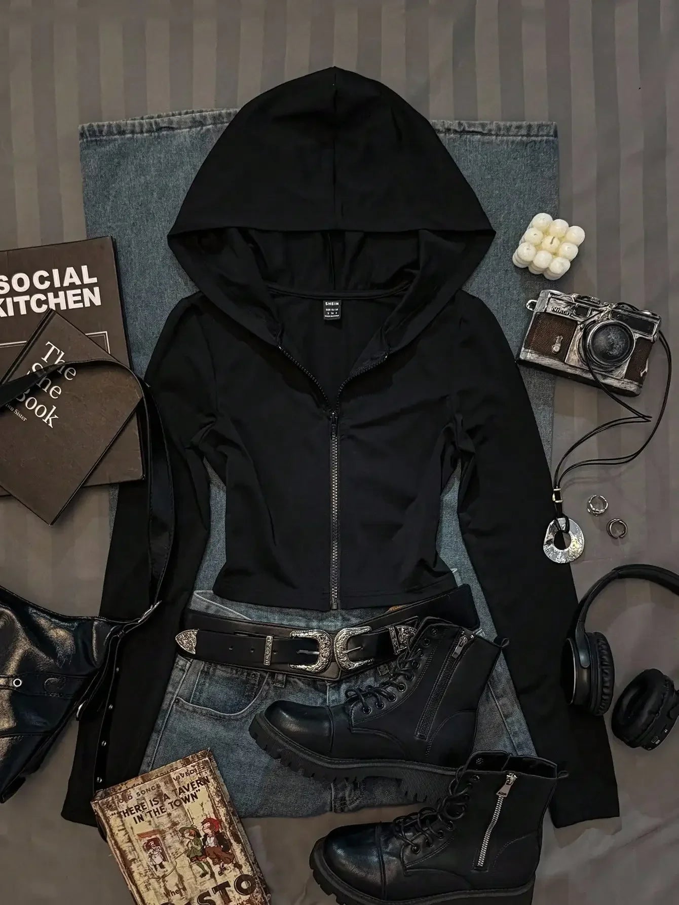 Women's Casual Hooded Sweatshirt - Minimalist Printed Zip-Up Cardigan Style Autumn Long Sleeve Top