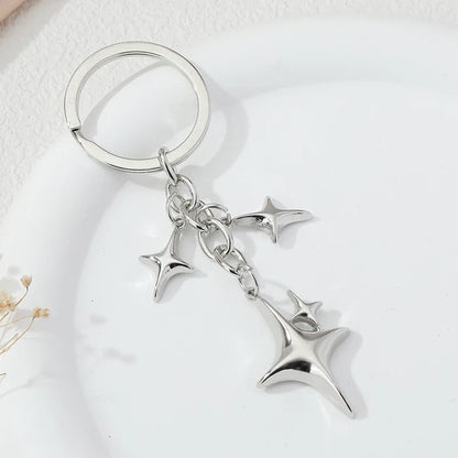 Y2K Star & Moon Metal Keychain – Handmade Friendship Key Ring for Women & Men Handbag Decoration