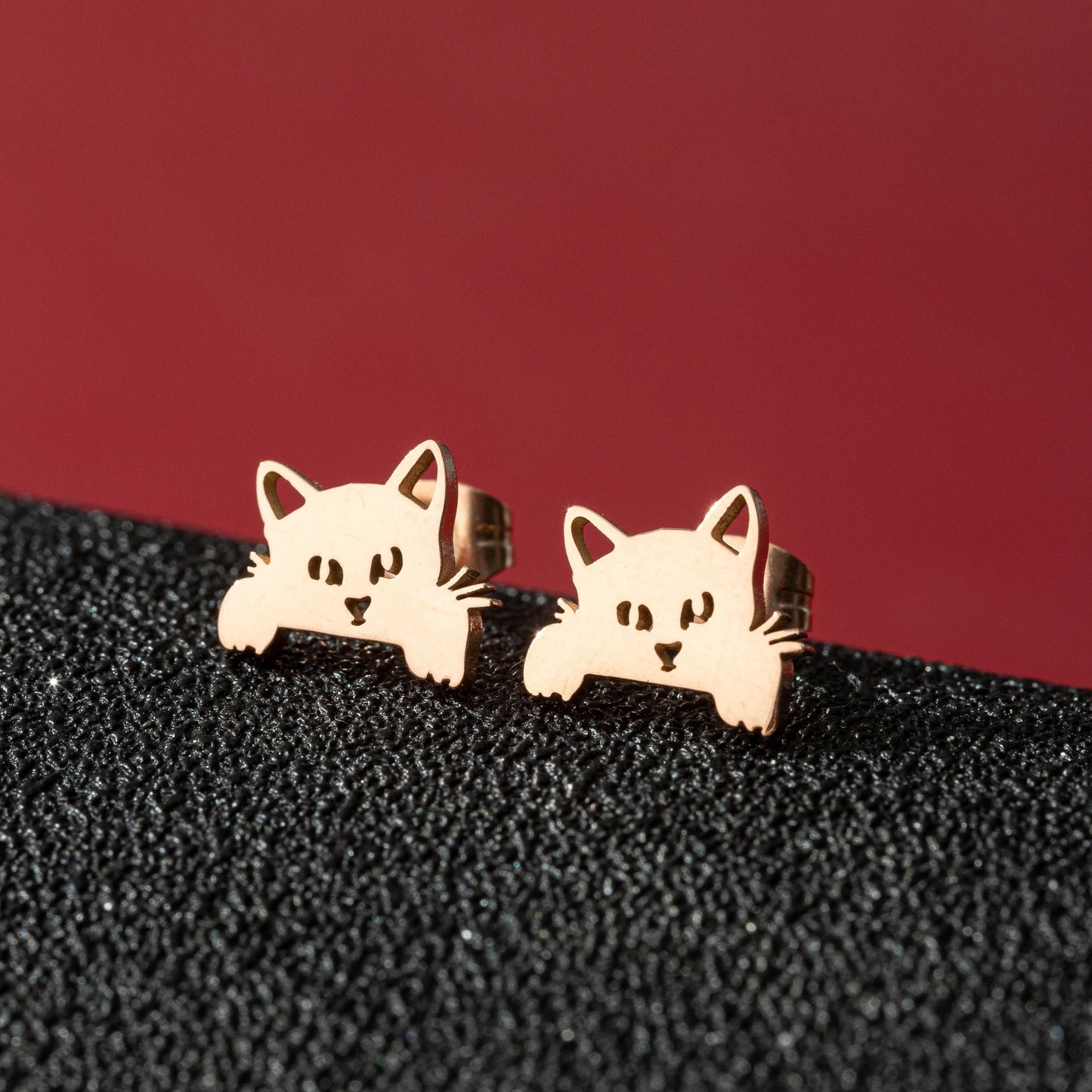 Jisensp Cartoon Cat Earrings — Cute Stainless Steel Kitten Studs for Women & Girls, Funny Animal Jewelry