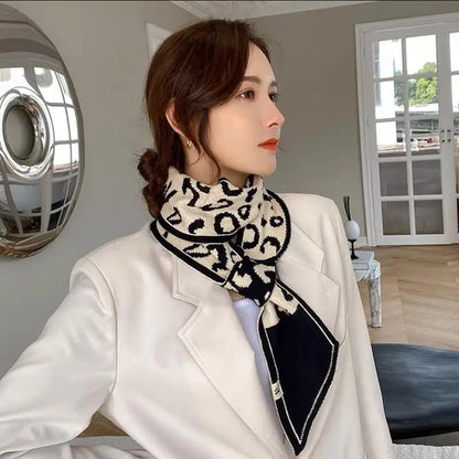 Elegant Winter Scarf for Women – Cross Tie Fake Collar Neck Warmer with Geometric Design – Windproof Neck Protection