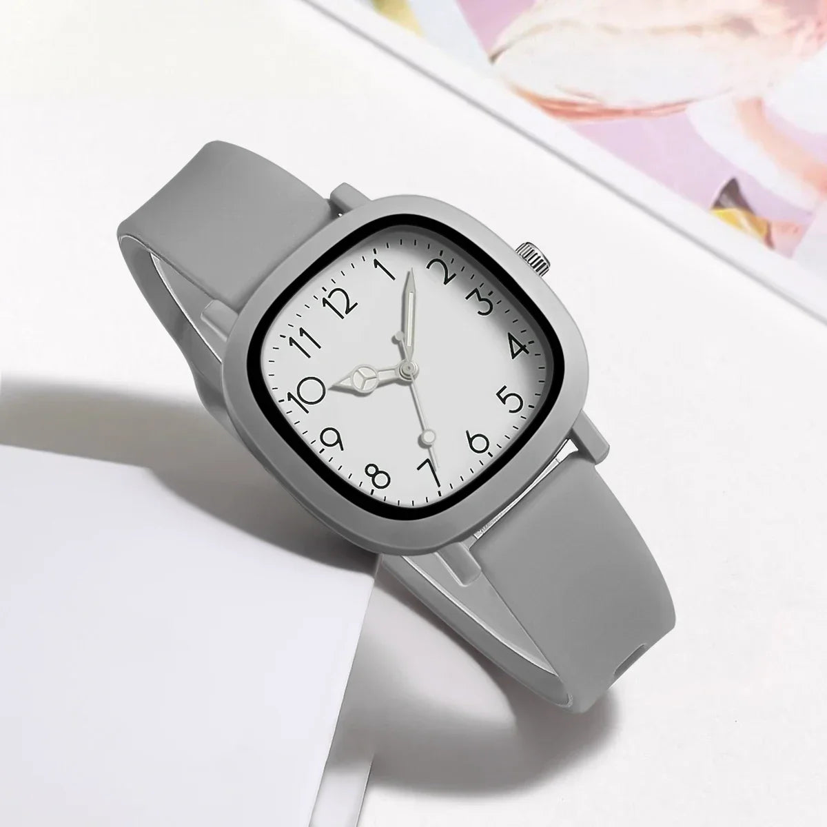 Fashion Women’s Silicone Quartz Watch – Ladies Wristwatch Gift for Christmas & Valentine’s Day