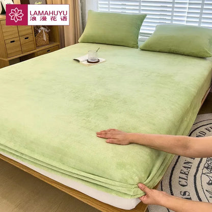 Soft Warm Plush Fitted Sheet – Elastic Coral Fleece Mattress Cover for Winter, Luxury Double Bed Bedding