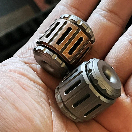 B.M War Hammer EDC Pendant – Titanium Knife & Fingertip Gyro Fidget Toy for Adults, Paracord Decompression Accessory