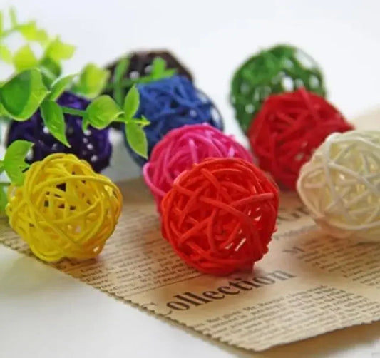 10pcs Sepak Takraw Parrot Chew Toys – Primary Color Foot & Beak Chewing, Scratching Toy for Birds