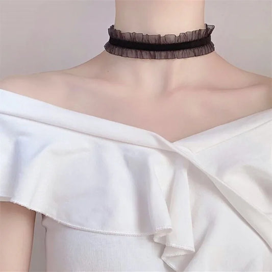 Short Lace Choker Necklace for Women & Girls – Black/White Romantic Fashion Jewelry, Party Gift