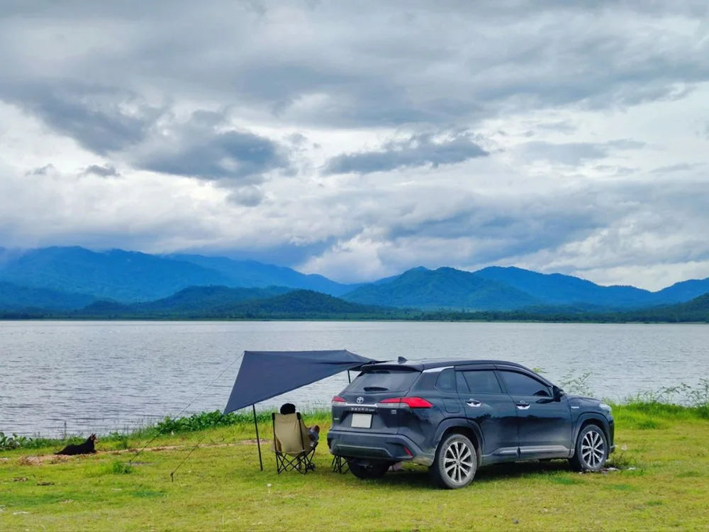 Manta Ray Car Side Awning – Black Coating Waterproof Tarp with Suction Cup Anchor for SUV Camping & Shade